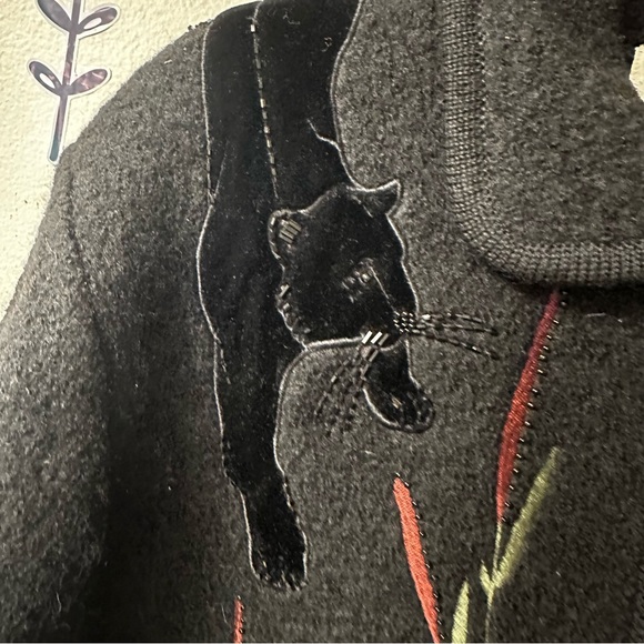 Vintage Lisa International Black Boiled Wool jacket with panthers - Picture 4 of 8